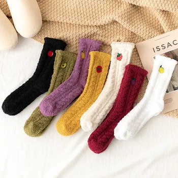 Ženske čarape prosječne dužine od koralnog runo, Debele Tople Domaće Čarape, Modni Voćni Čarape, čarape na podu